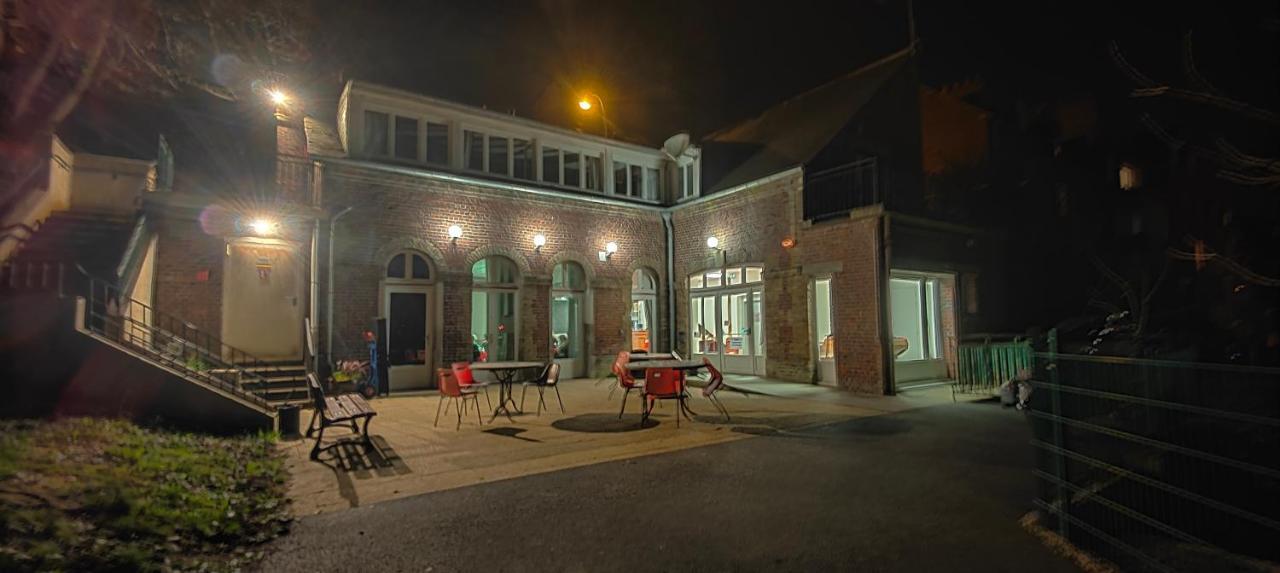 Villa Le Domaine Des Roches, Auberge Collective Dieppe Exterior foto